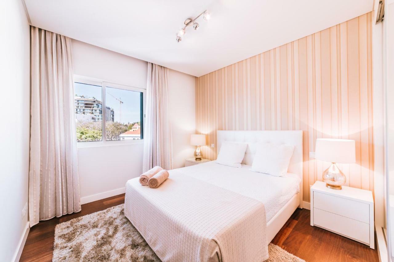 Luxury Apartment With Views Funchal  Bagian luar foto